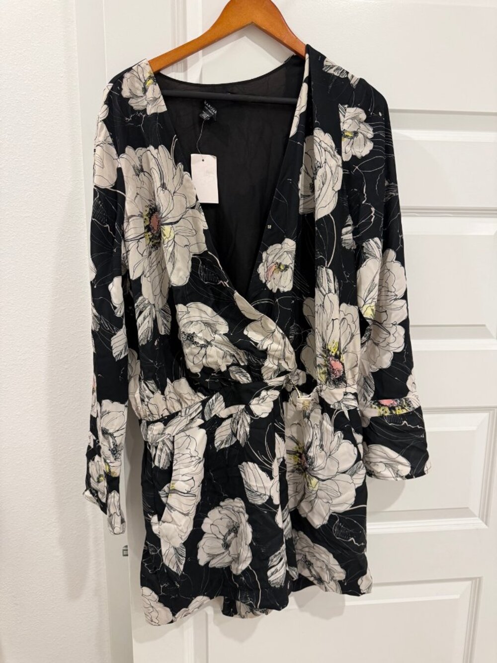 Marciano Floral Romper Black White Long Sleeve XL New with Tags